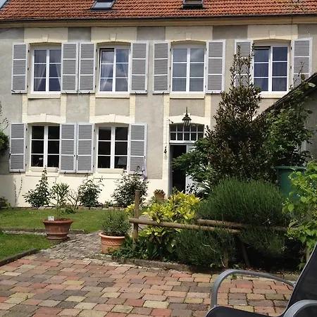 Bed and Breakfast Comme A La Maison