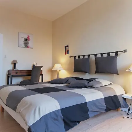 Comme A La Maison